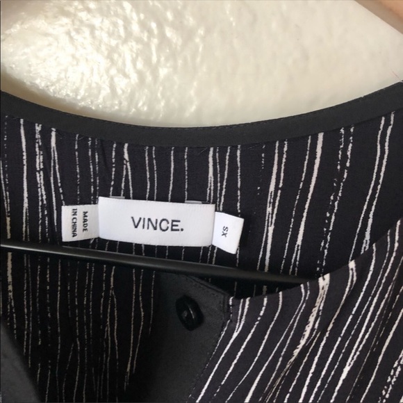 Vince | Wavy Stripe Printed Silk Dress - Picture 4 of 8